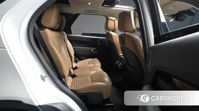 Land Rover Discovery 5 2021 Белый из Кореи, фото 3