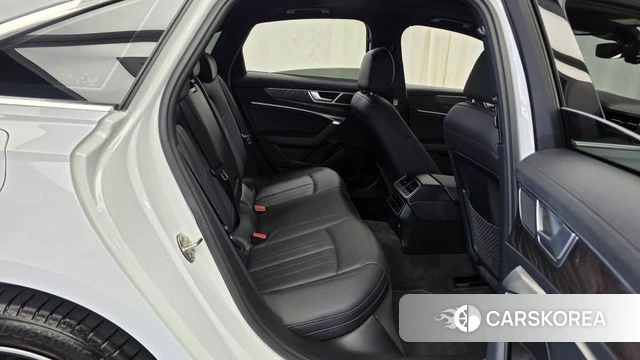 Audi A6 (C8) 2023 Белый из Кореи, фото 3