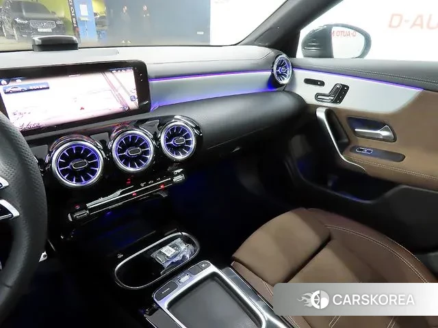 Mercedes-Benz CLA-Class C118 2025 Черный из Кореи, фото 3