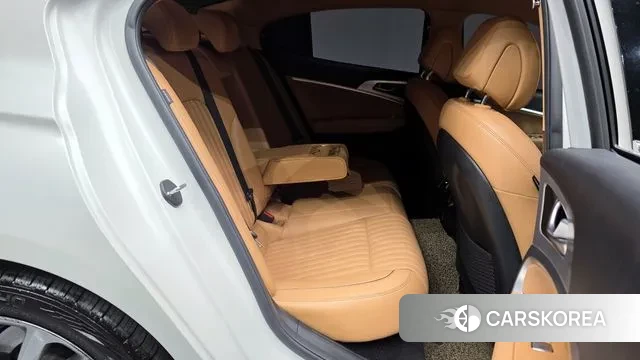 Genesis The New G70 2020 Белый из Кореи, фото 3