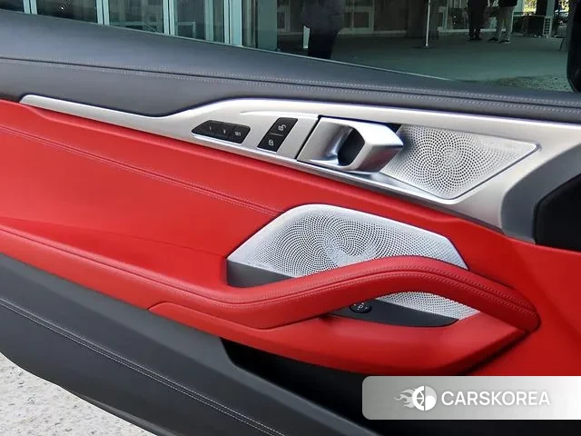 BMW 8 Series (G15) 2021 Черный из Кореи, фото 3