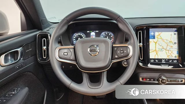 Volvo XC40 2019 Белый из Кореи, фото 3