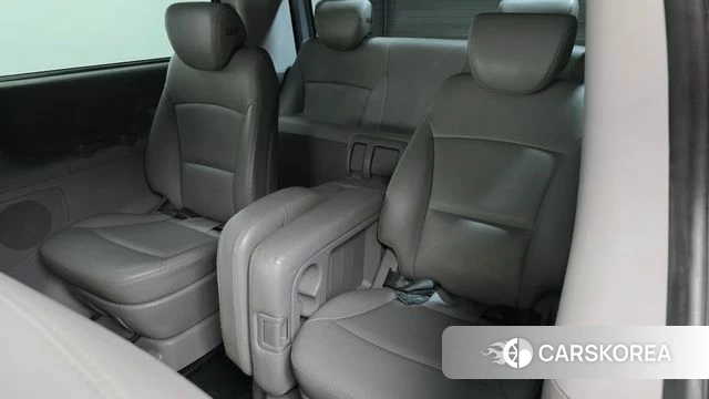 Hyundai The New Grand Starex 2019 Серебристо-серый из Кореи, фото 3