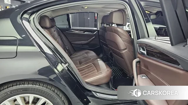 BMW 5 Series (G30) 2022 Черный из Кореи, фото 3