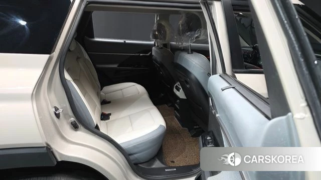 Ssangyong Torres EVX 2024 Жемчужный цвет из Кореи, фото 3