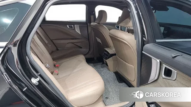 Kia K8 Hybrid 2023 Черный из Кореи, фото 3