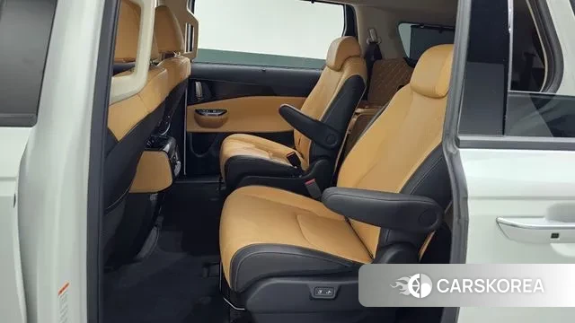 Kia Carnival 4th generation 2023 Белый из Кореи, фото 3