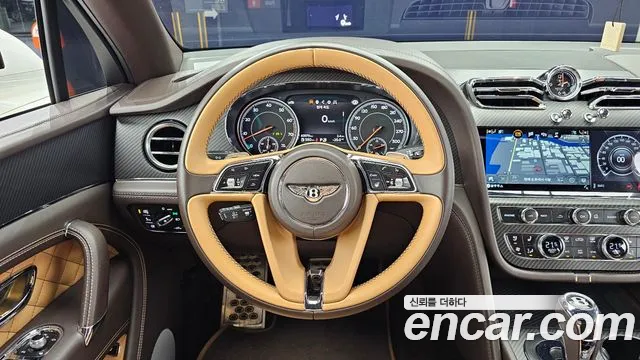 Bentley Bentayga 2018 Белый из Кореи, фото 3