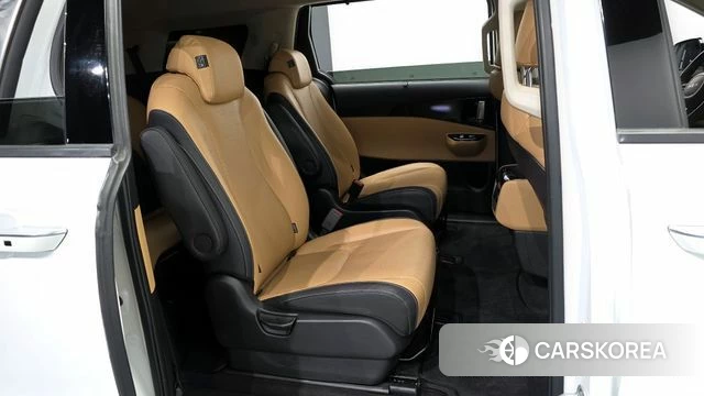 Kia Carnival 4th generation 2023 Белый из Кореи, фото 3