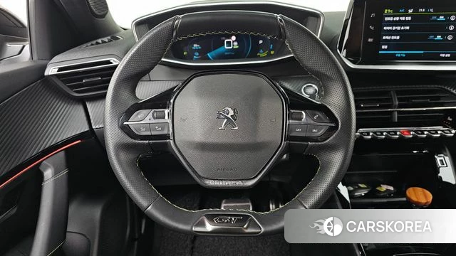 Peugeot e-2008 second generation 2023 Белый из Кореи, фото 3