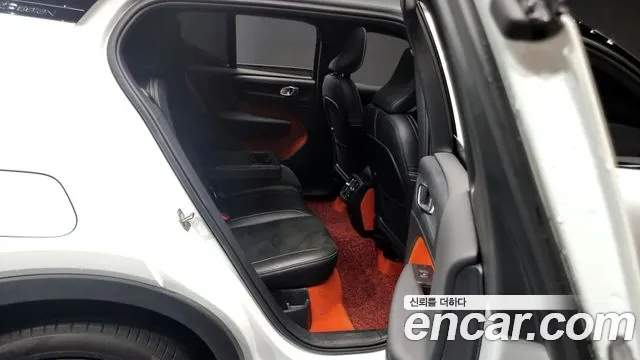 Volvo XC40 2020 Белый из Кореи, фото 3