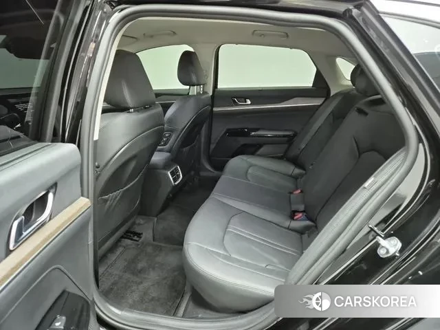 Kia K5 Hybrid 3rd Generation 2023 Черный из Кореи, фото 3