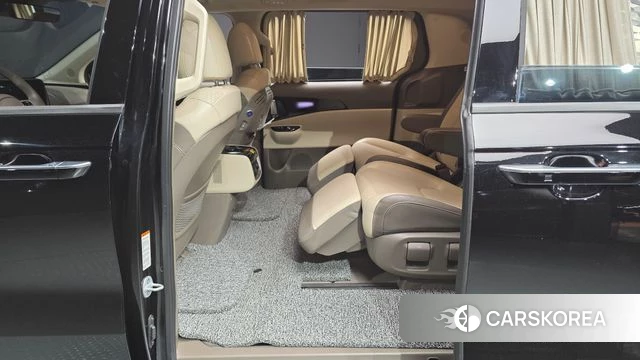 Kia Carnival 4th generation 2023 Черный из Кореи, фото 3