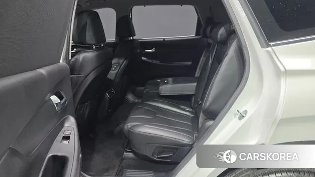 Hyundai The New Santa Fe 2023 Белый из Кореи, фото 3