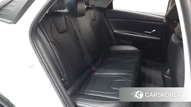 Hyundai Avante Hybrid (CN7) 2022 Белый из Кореи, фото 3