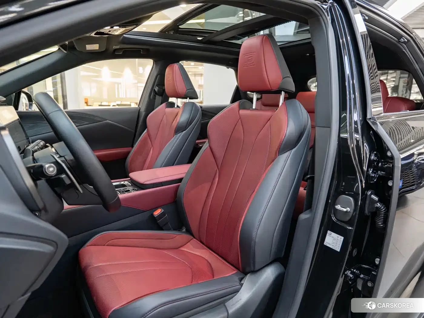 Lexus RX 2025 Черный из Китая, фото 3