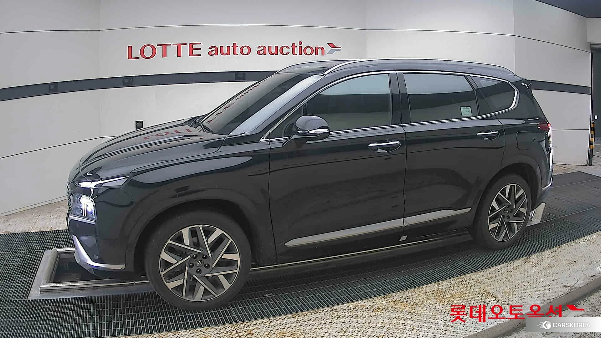 Hyundai Santa Fe 2023 Черный из Кореи, фото 3