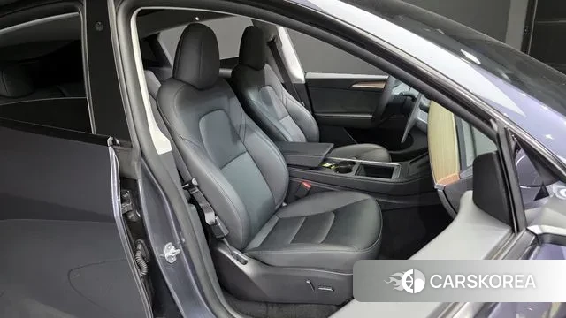 Tesla Model Y 2023 Серый из Кореи, фото 3