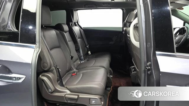 Honda Odyssey 2019 Серый из Кореи, фото 3