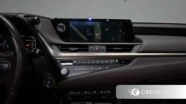 Lexus ES300h 7th generation 2021 Черный из Кореи, фото 3