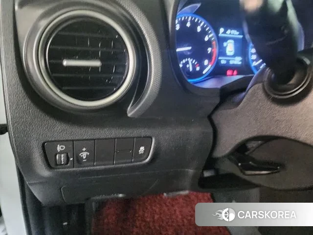 Hyundai Kona 2018 Белый из Кореи, фото 3