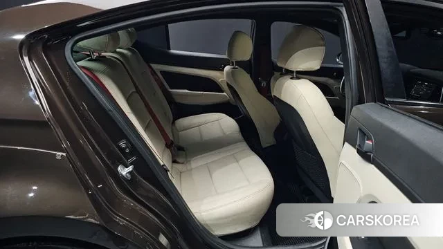 Hyundai Avante AD 2018 Коричневый из Кореи, фото 3