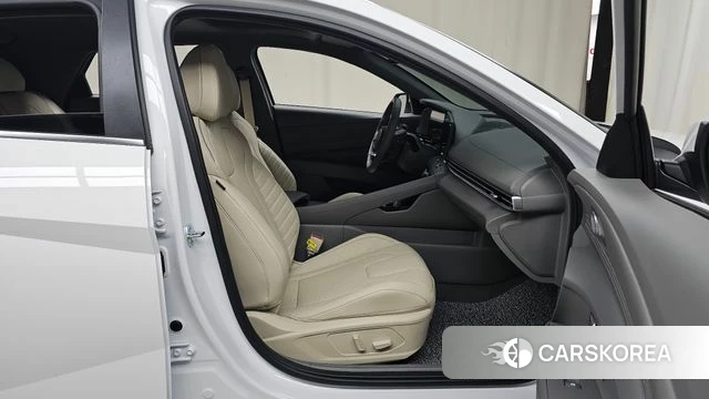 Hyundai The New Avante (CN7) 2025 Белый из Кореи, фото 3