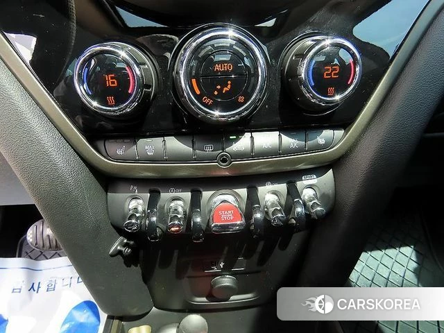 Mini Cooper Countryman 2021 Серебристо-серый из Кореи, фото 3