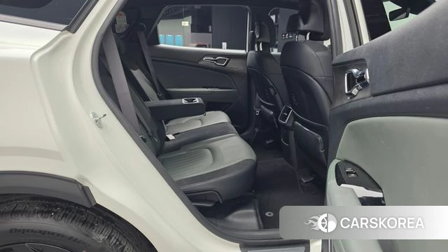 Kia Sportage 5th Generation 2024 Белый из Кореи, фото 3