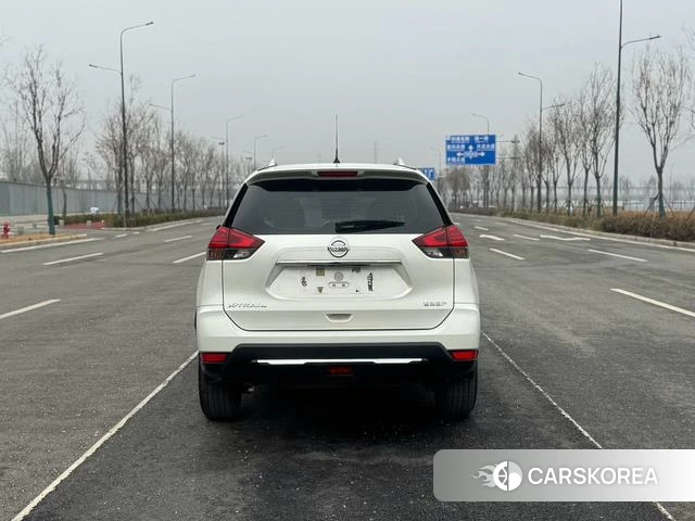 Nissan Qijun 2021 Белый из Китая, фото 3