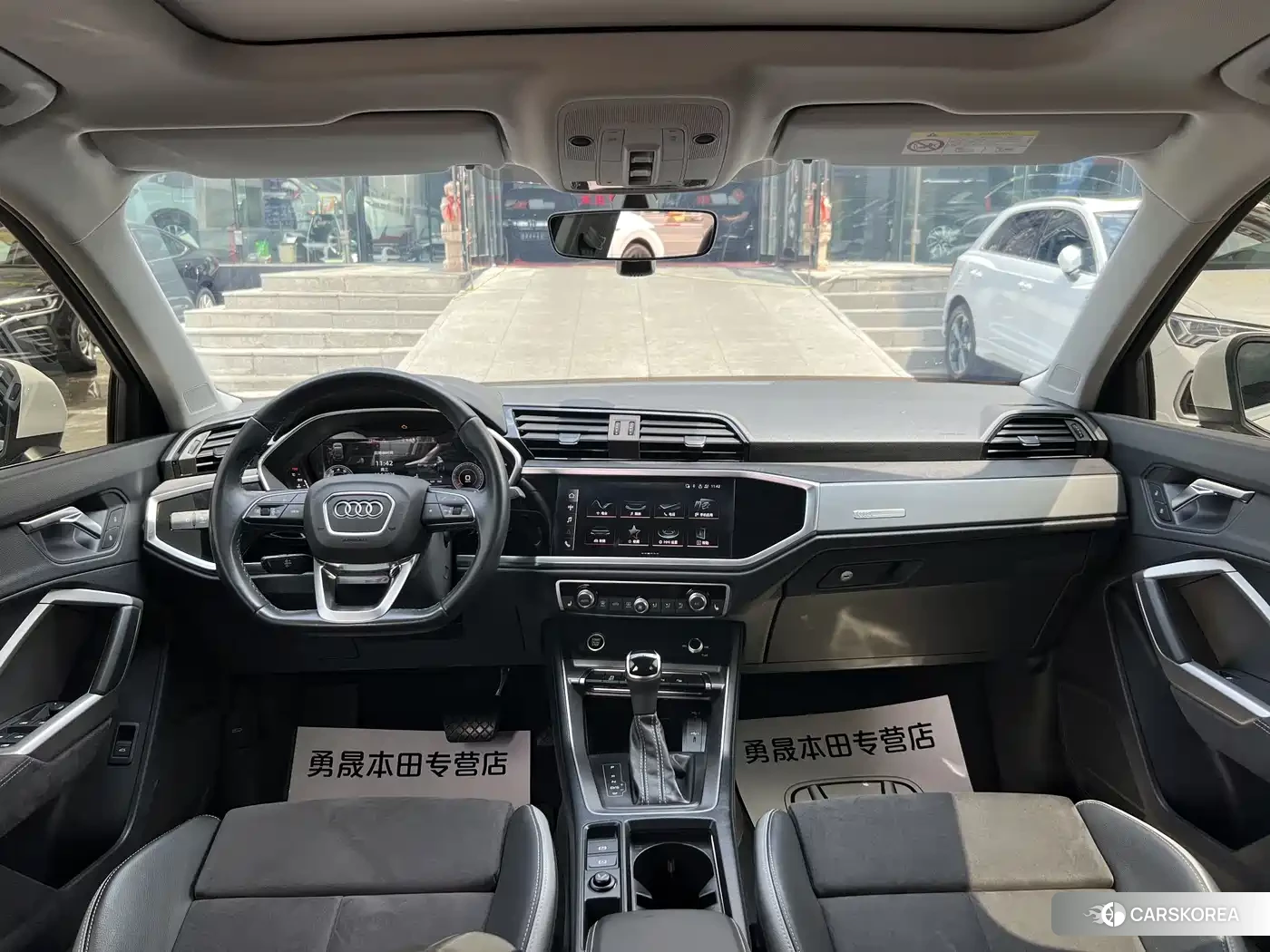 Audi Q3 2022 Белый из Китая, фото 3
