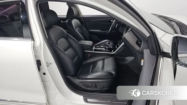 Kia K7 Premier Hybrid 2021 Белый из Кореи, фото 3