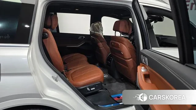 BMW X7 (G07) 2024 Белый из Кореи, фото 3