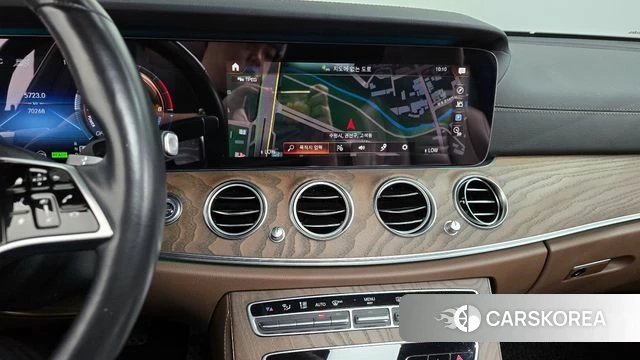Mercedes-Benz E-Class W213 2021 Черный из Кореи, фото 3