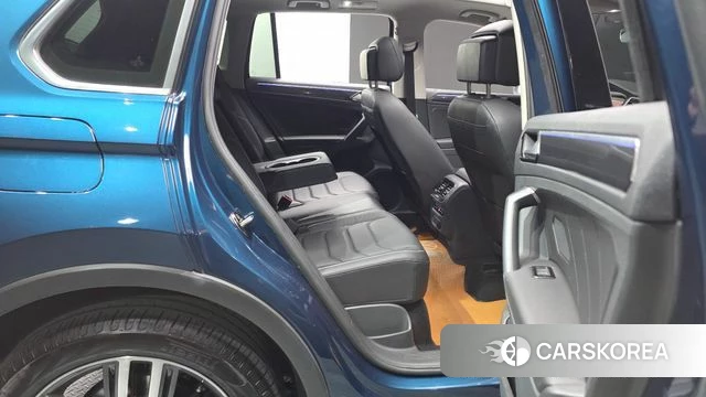 Volkswagen Tiguan second Generation 2022 Синий из Кореи, фото 3