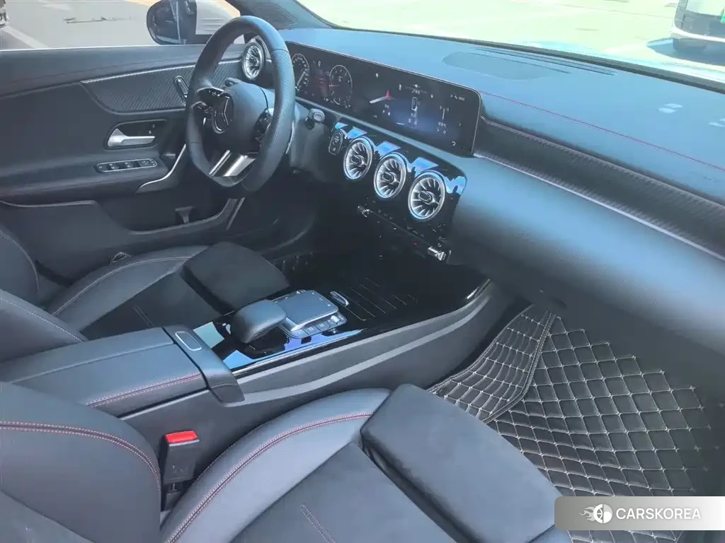 Mercedes-Benz A-Class 2024 Белый из Китая, фото 3