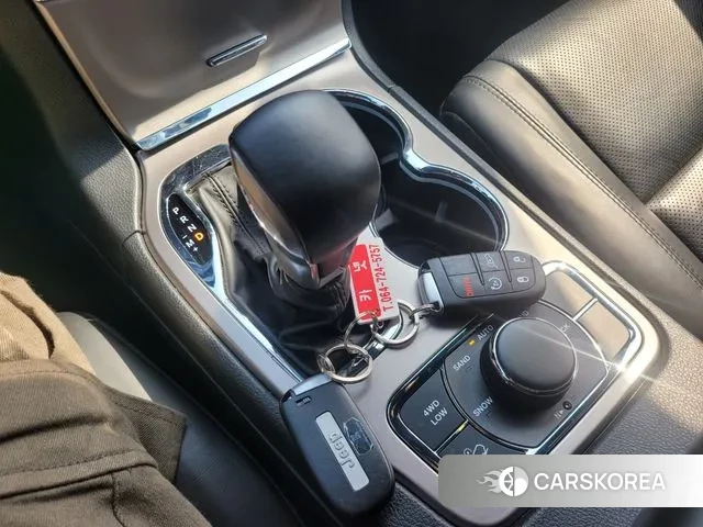 Jeep Grand Cherokee 2021 Белый из Кореи, фото 3