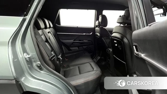 Ssangyong Torres EVX 2023 Зеленый из Кореи, фото 3