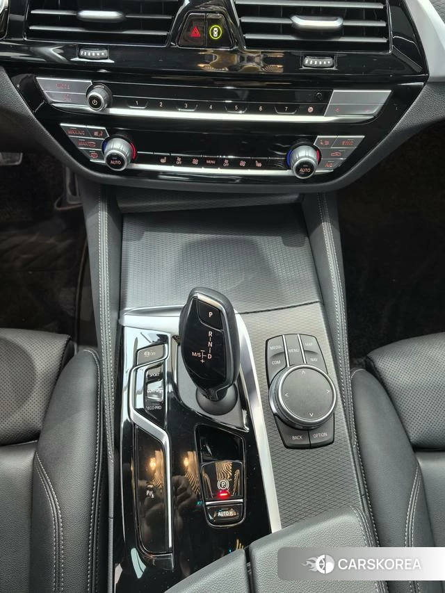BMW 5 series (imported) 2023 Темно-серый из Китая, фото 3