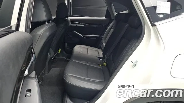 Kia Seltos 2022 Белый из Кореи, фото 3