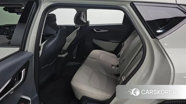 Kia EV6 2022 Жемчужный цвет из Кореи, фото 3