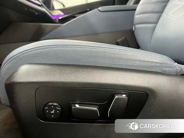 BMW i5 2024 Красный из Китая, фото 3