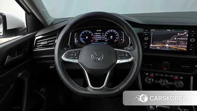 Volkswagen 7th Generation of Jetta 2023 Белый из Кореи, фото 3
