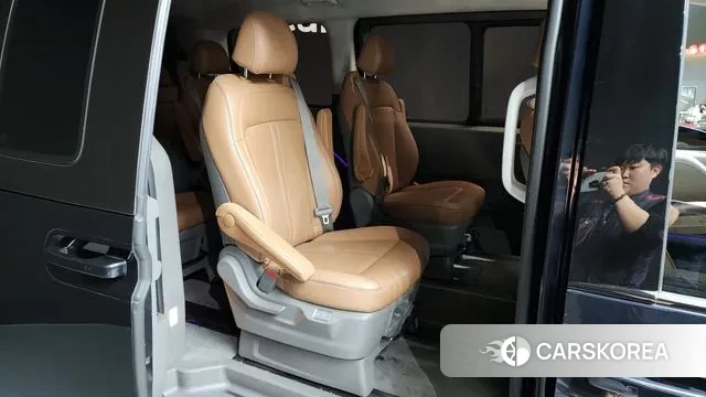 Hyundai Staria 2023 Синий из Кореи, фото 3