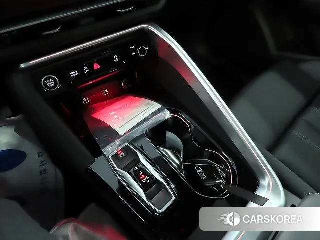 Audi Q5 (80A) 2025 Белый из Кореи, фото 3