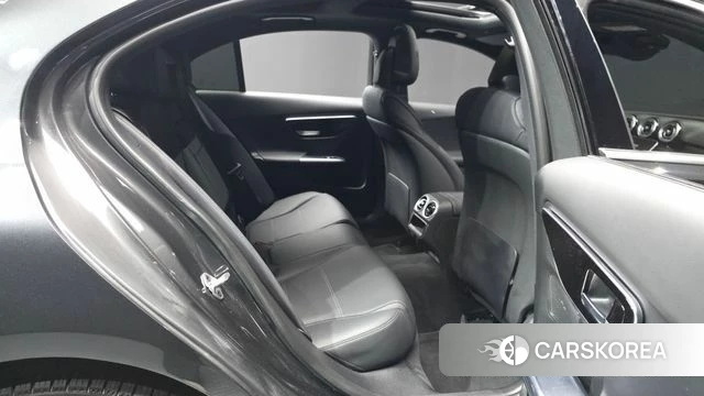 Mercedes-Benz C-Class W206 2022 Серый из Кореи, фото 3