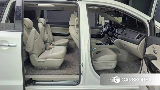 Kia The New Carnival 2019 Белый из Кореи, фото 3