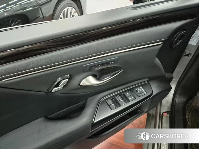 Lexus ES300h 7th generation 2021 Песочный из Кореи, фото 3