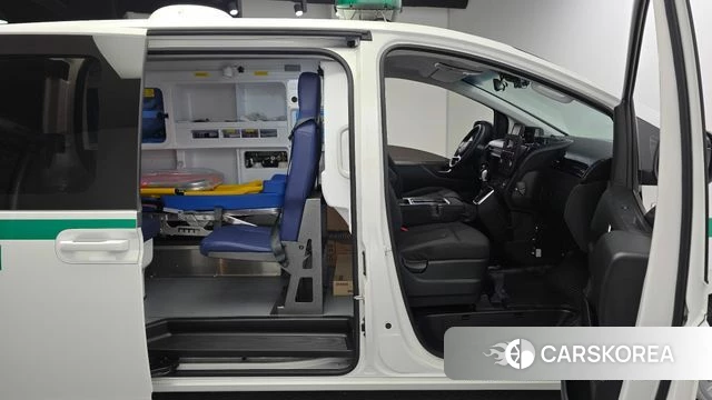 Hyundai Staria 2024 Белый из Кореи, фото 3