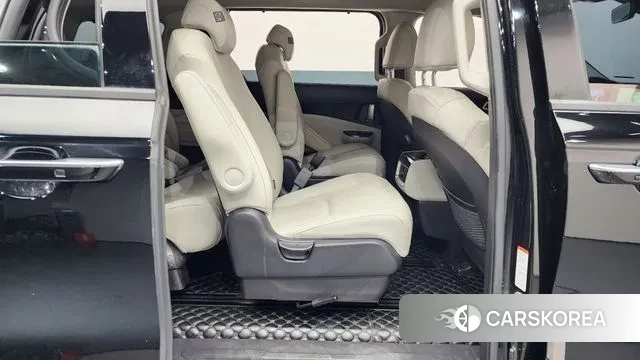 Kia Carnival 4th generation 2022 Черный из Кореи, фото 3